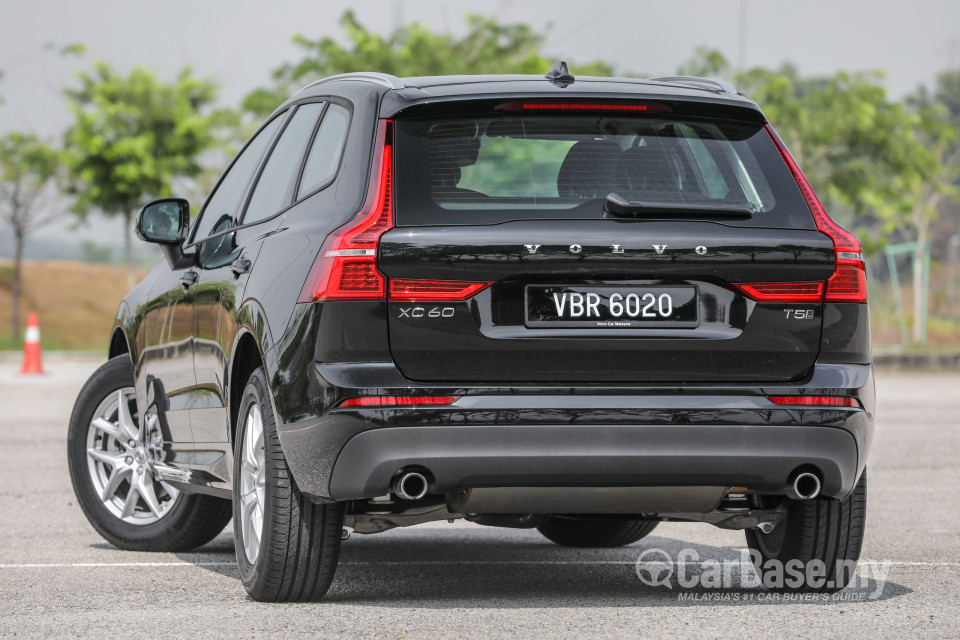 Volvo XC60 Mk2 (2018) Exterior