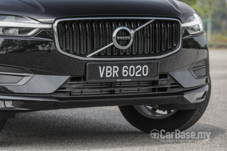 Volvo XC60 Mk2 (2018) Exterior