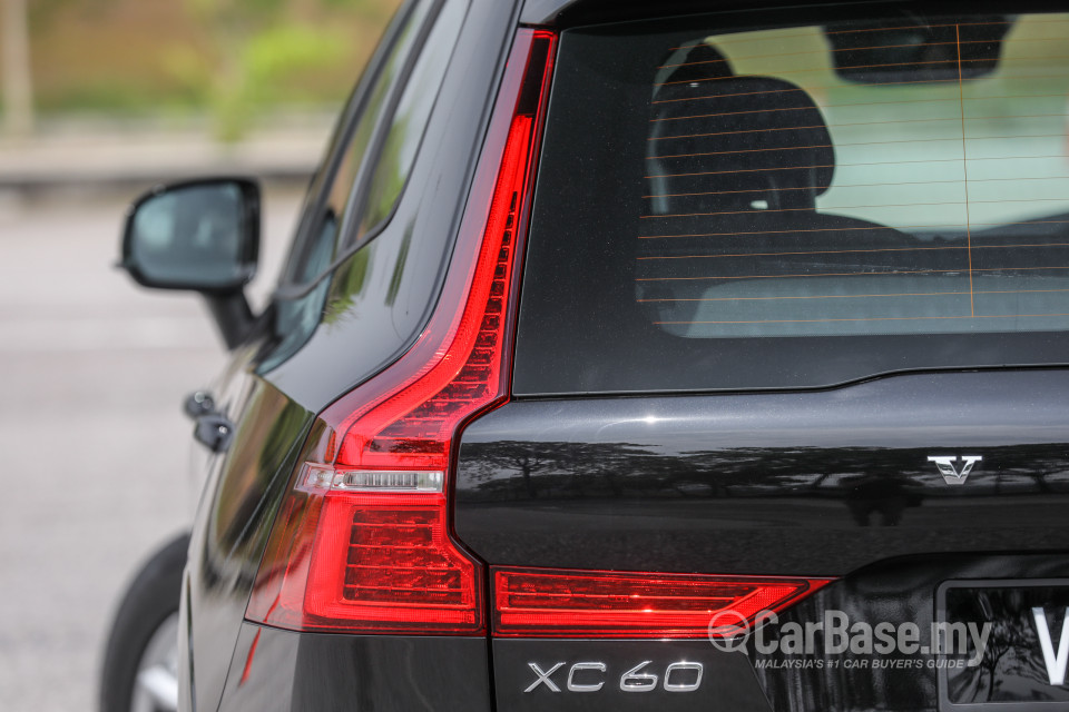 Volvo XC60 Mk2 (2018) Exterior