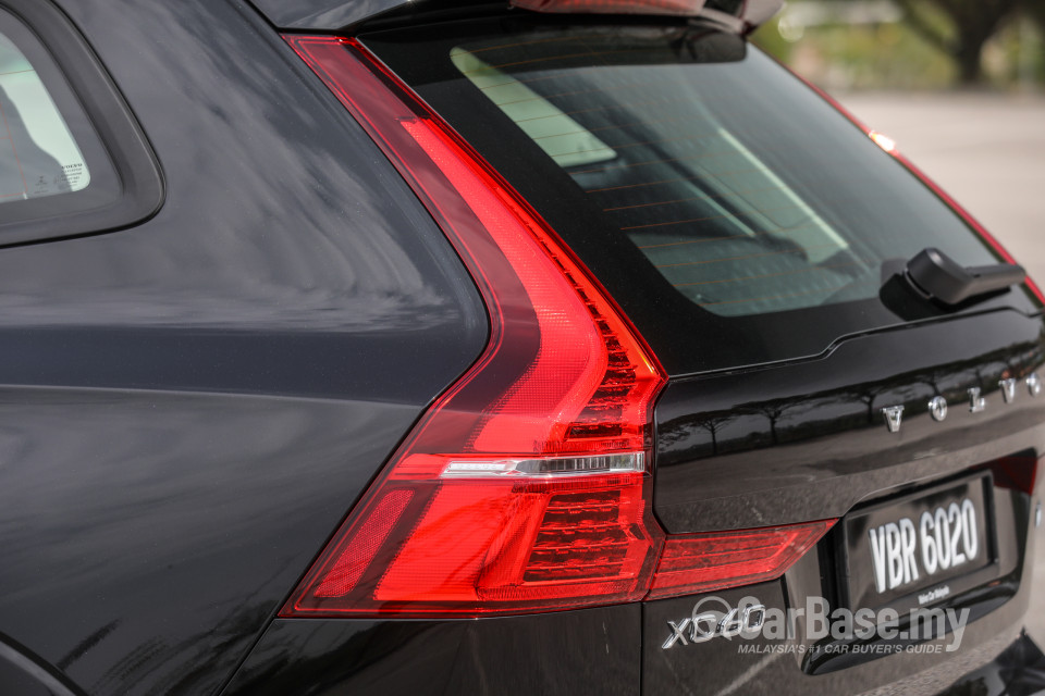 Volvo XC60 Mk2 (2018) Exterior