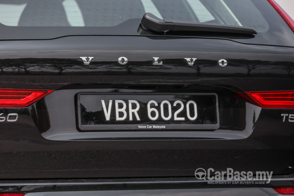 Volvo XC60 Mk2 (2018) Exterior