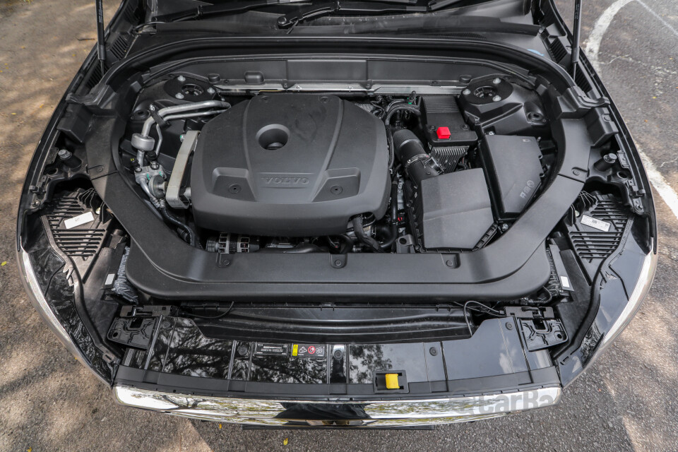 Mitsubishi Outlander RE Facelift (2016) Exterior