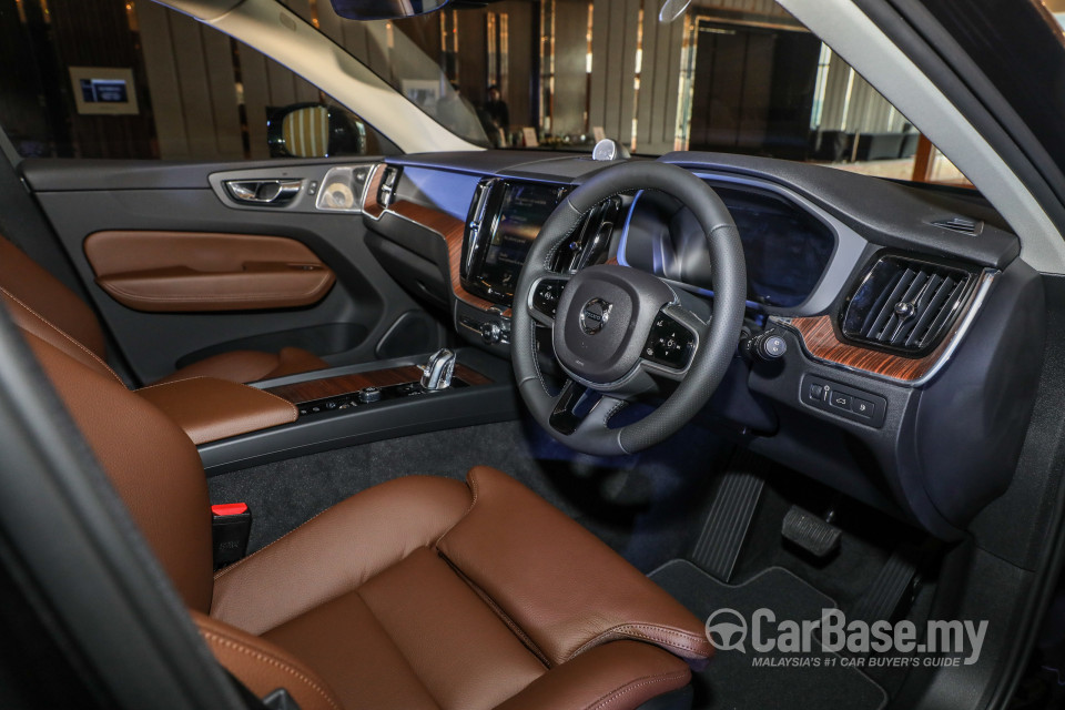 Volvo XC60 Mk2 (2018) Interior