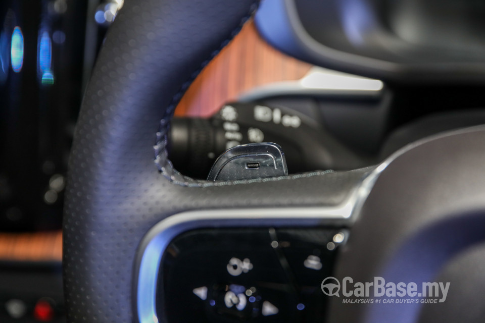 Volvo XC60 Mk2 (2018) Interior