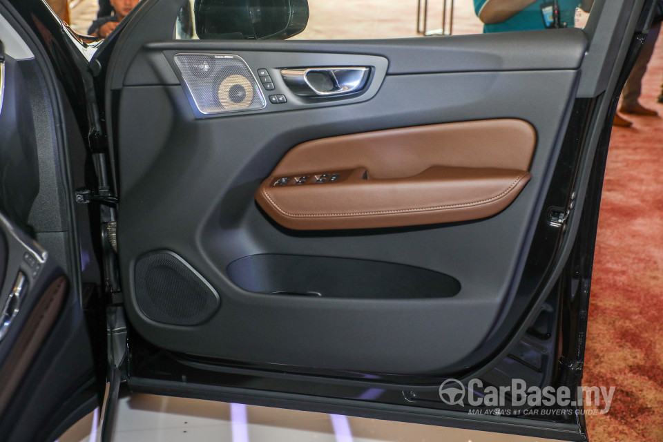 Volvo XC60 Mk2 (2018) Interior