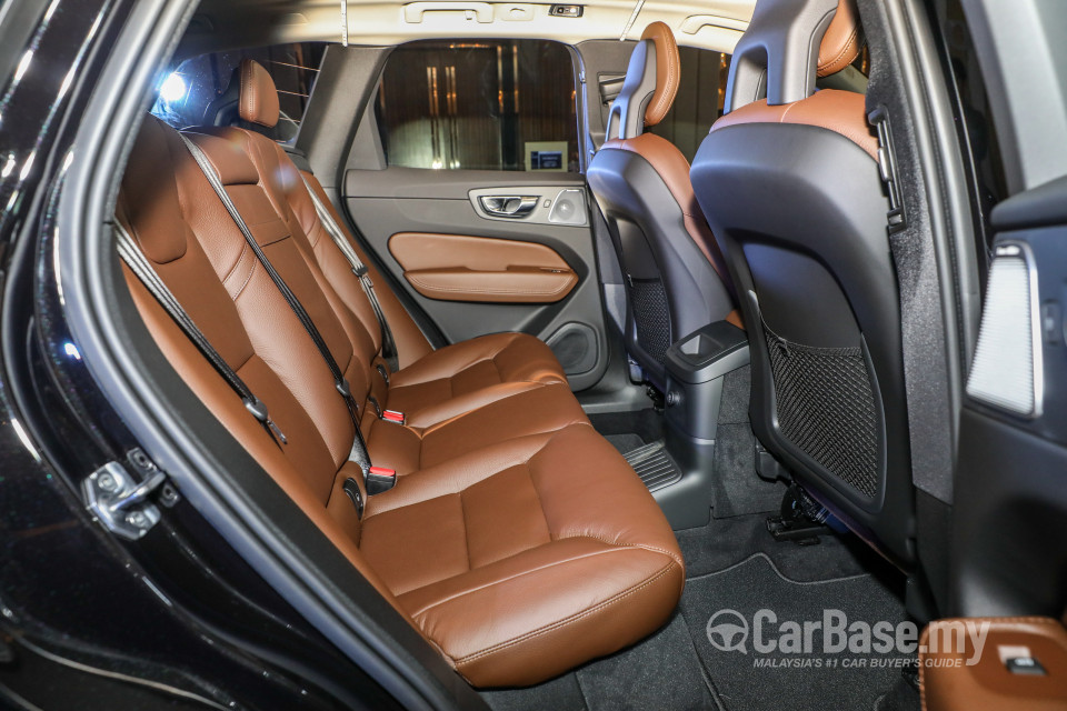 Volvo XC60 Mk2 (2018) Interior