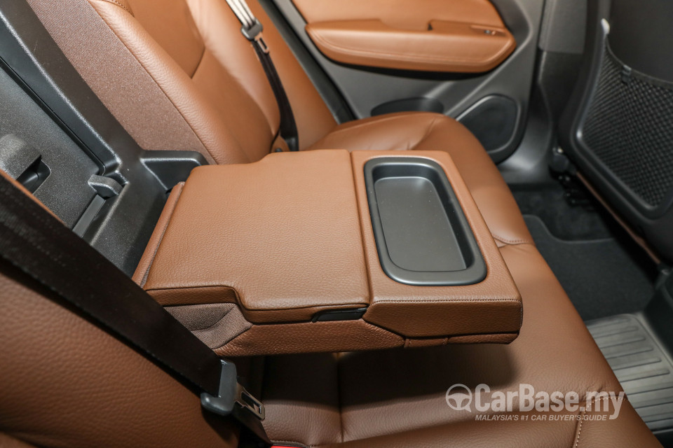 Volvo XC60 Mk2 (2018) Interior