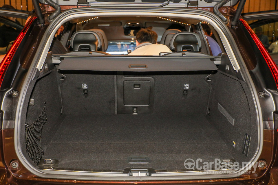 Volvo XC60 Mk2 (2018) Interior