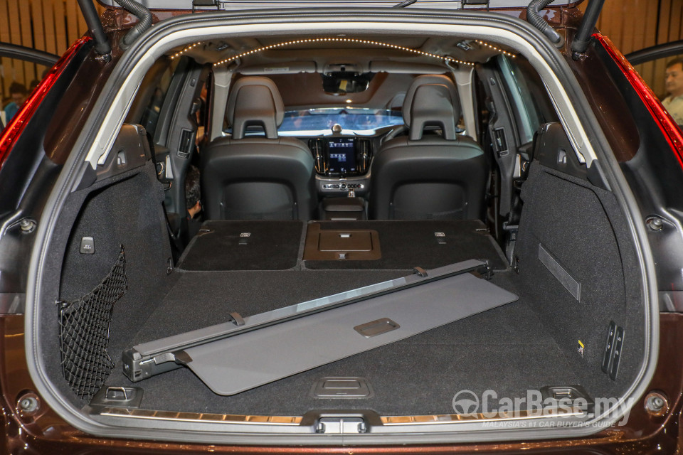 Volvo XC60 Mk2 (2018) Interior