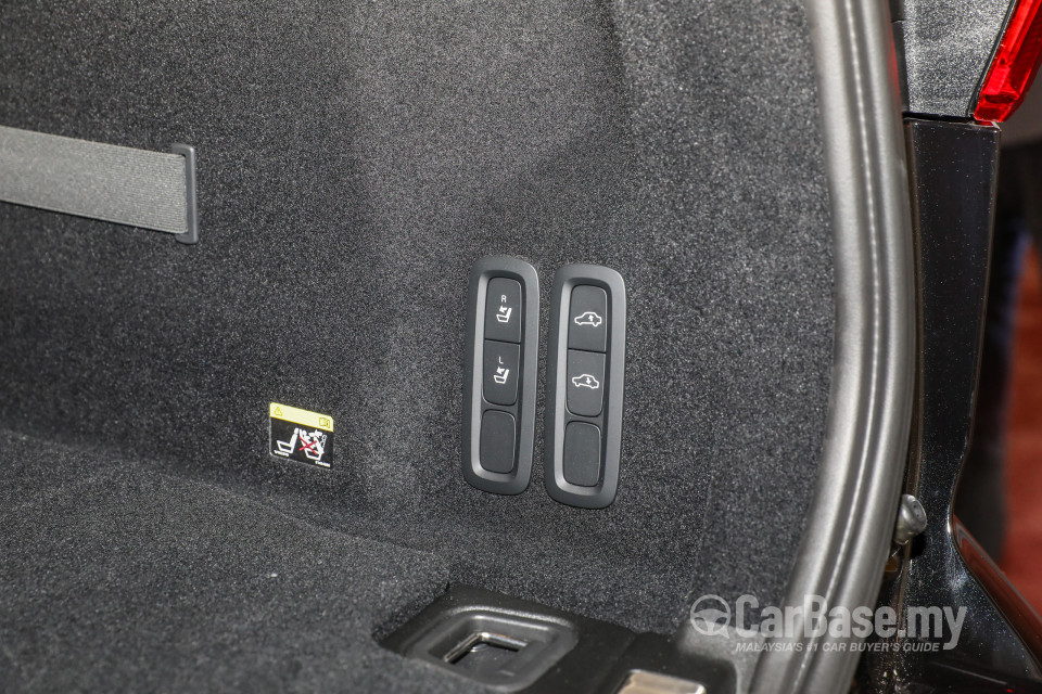 Volvo XC60 Mk2 (2018) Interior