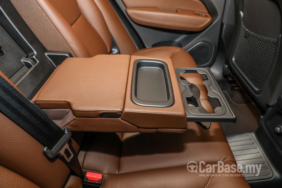Volvo XC60 Mk2 (2018) Interior