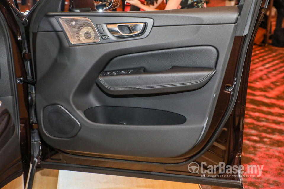 Volvo XC60 Mk2 (2018) Interior