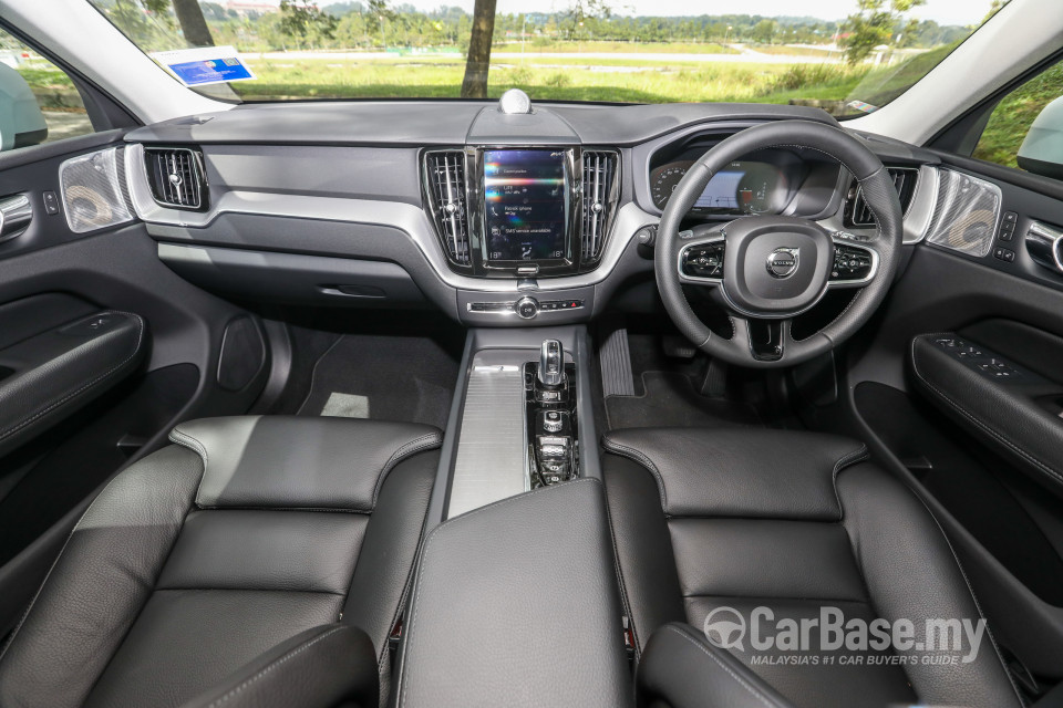 Volvo XC60 Mk2 (2018) Interior