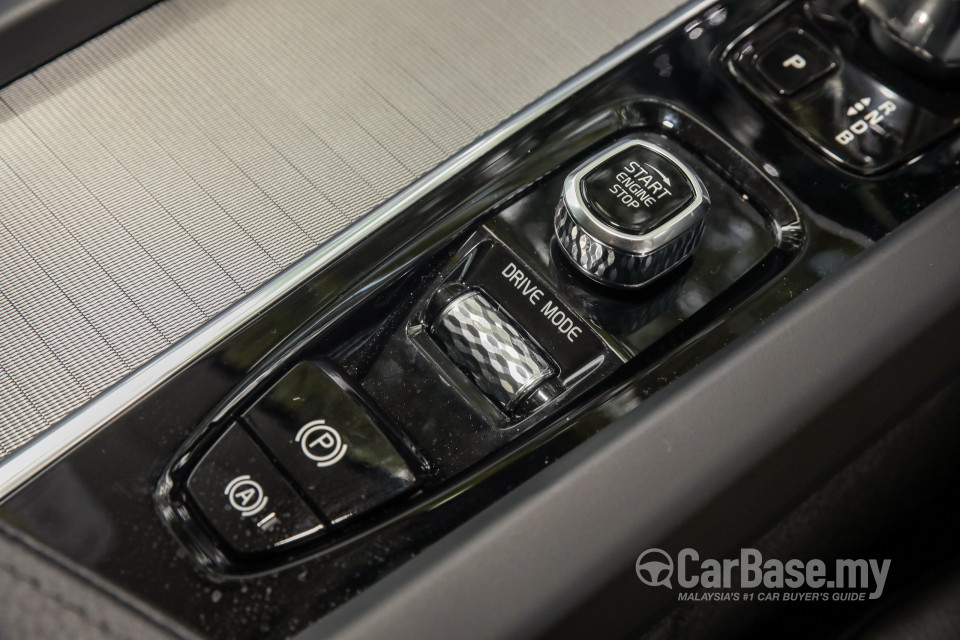 Volvo XC60 Mk2 (2018) Interior