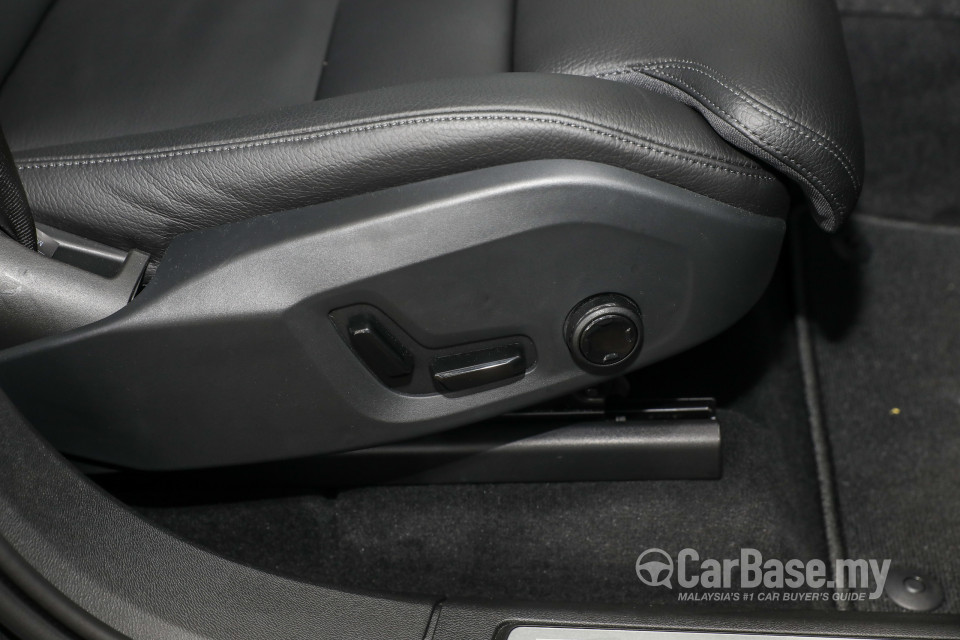 Volvo XC60 Mk2 (2018) Interior