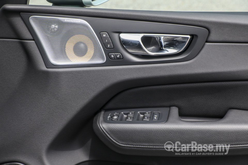 Volvo XC60 Mk2 (2018) Interior