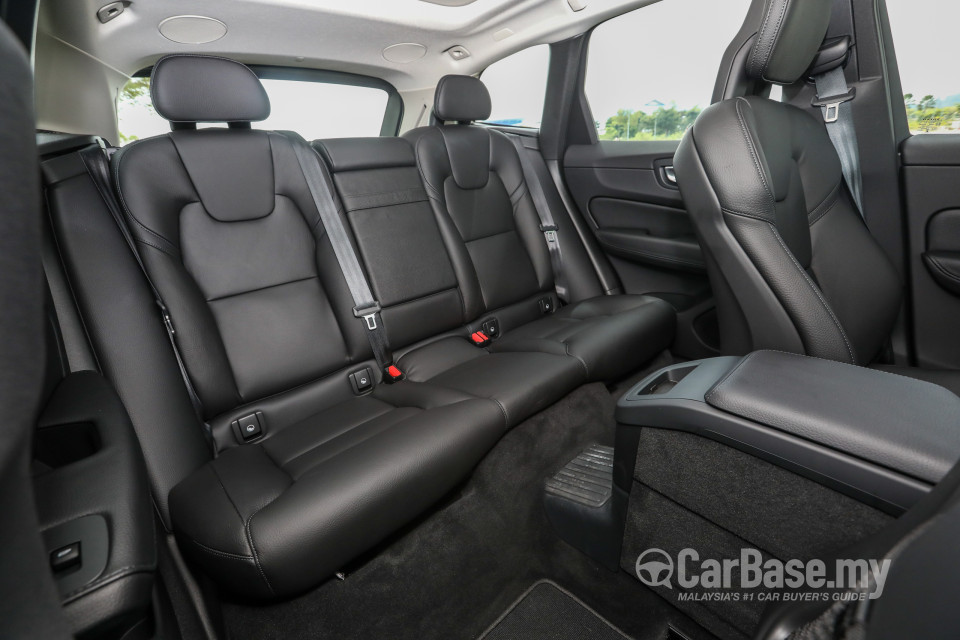 Volvo XC60 Mk2 (2018) Interior