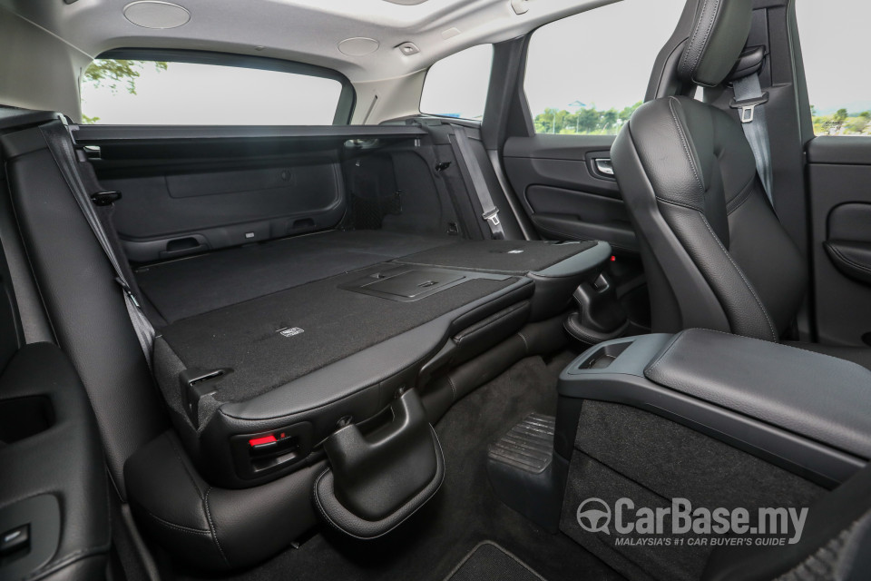 Volvo XC60 Mk2 (2018) Interior