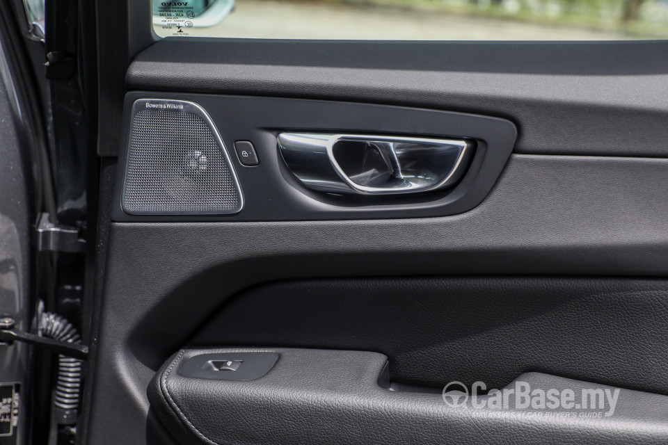 Volvo XC60 Mk2 (2018) Interior