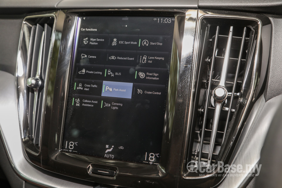 Volvo XC60 Mk2 (2018) Interior
