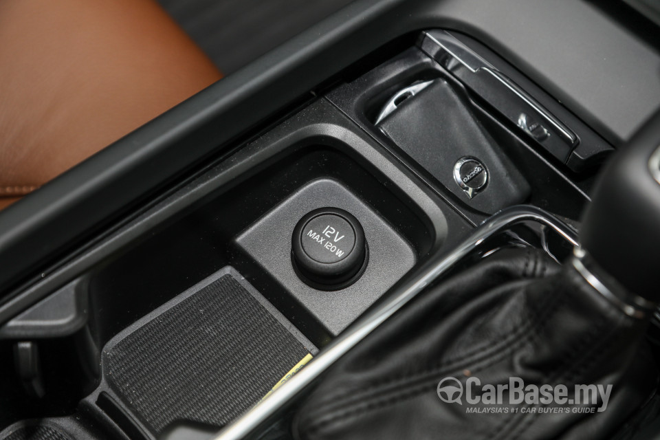 Volvo XC60 Mk2 (2018) Interior