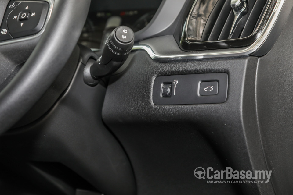 Volvo XC60 Mk2 (2018) Interior
