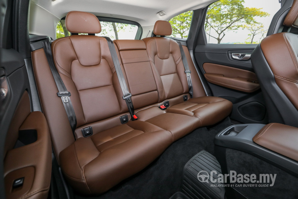 Volvo XC60 Mk2 (2018) Interior