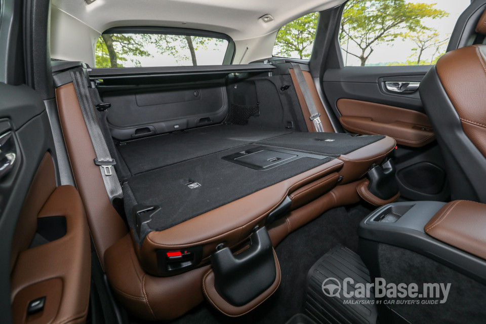 Volvo XC60 Mk2 (2018) Interior