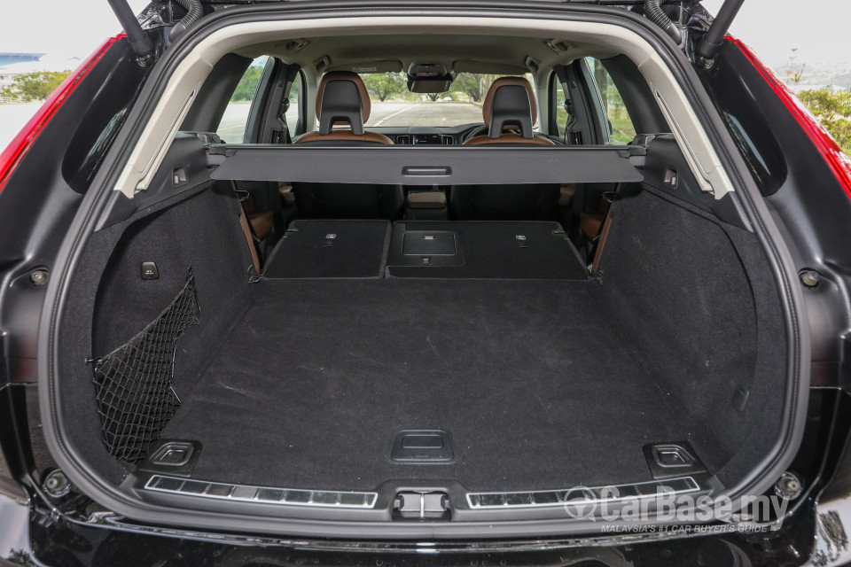 Volvo XC60 Mk2 (2018) Interior