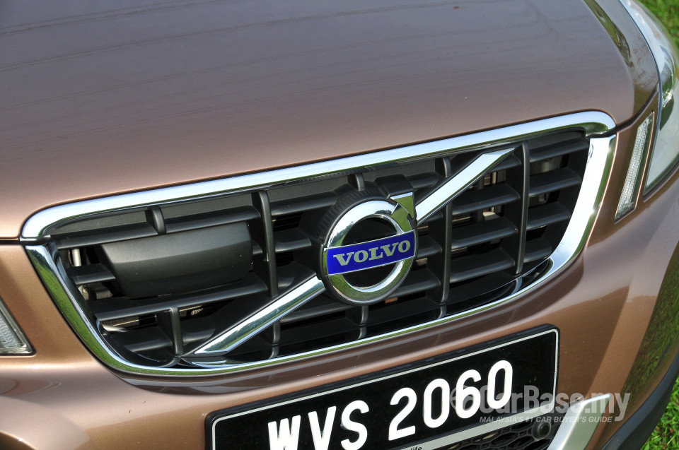 Volvo XC60 Mk1 (2013) Exterior