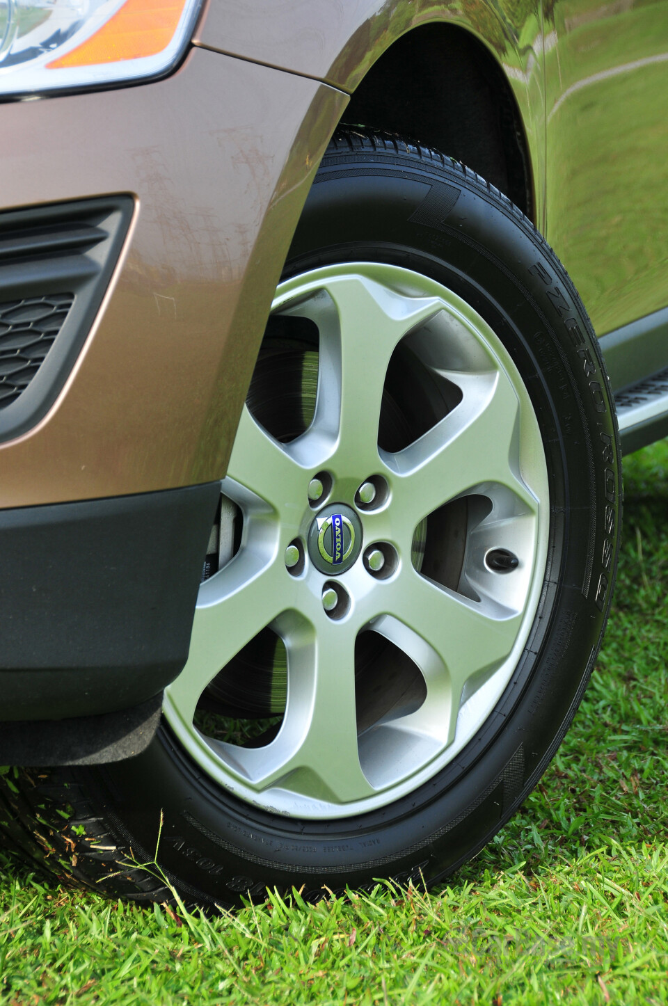 Subaru Outback BN (2015) Exterior