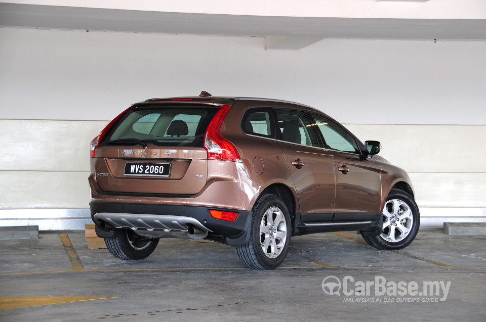 Volvo XC60 Mk1 (2013) Exterior