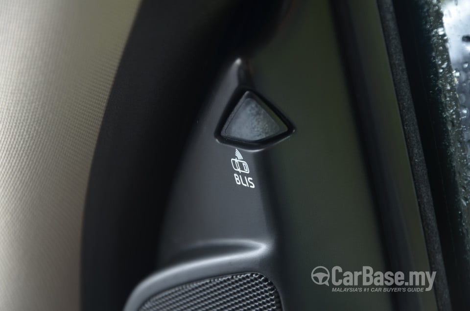 Volvo XC60 Mk1 (2013) Interior