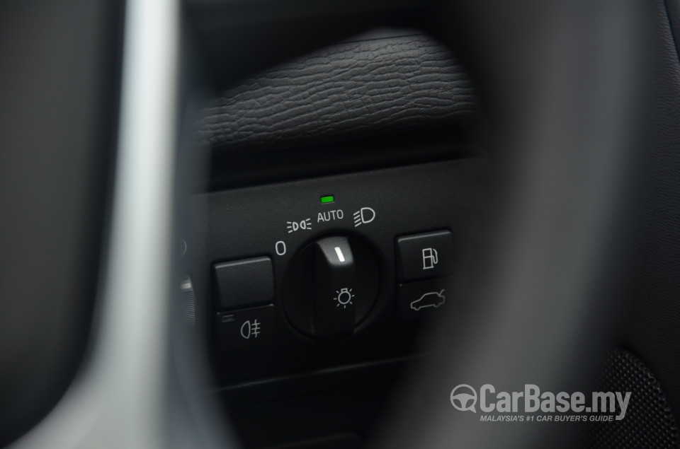 Volvo XC60 Mk1 (2013) Interior