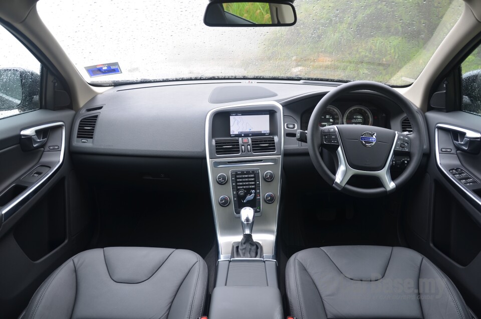 Chevrolet Cruze J300 (2012) Interior