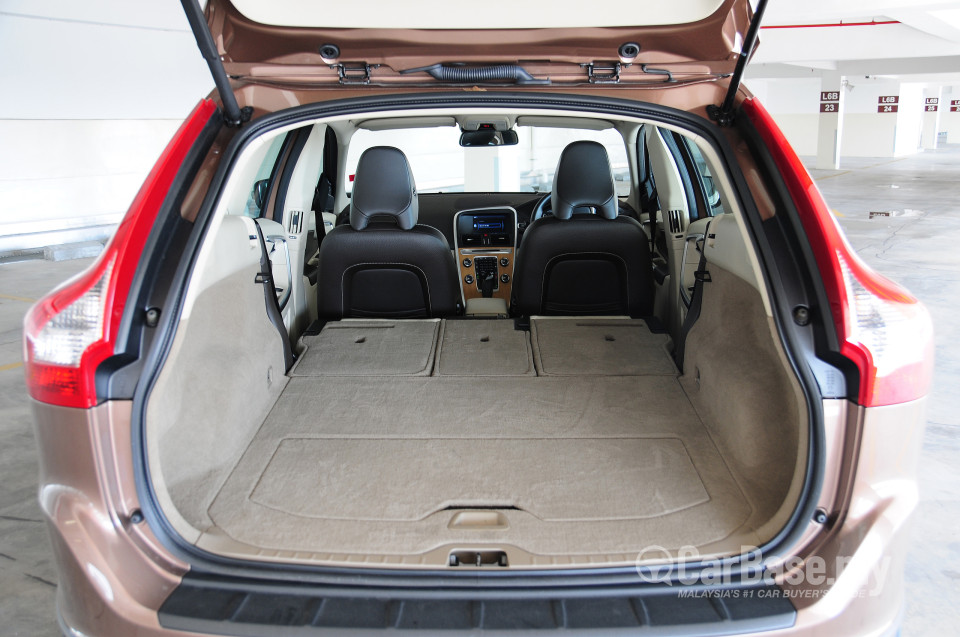 Volvo XC60 Mk1 (2013) Interior