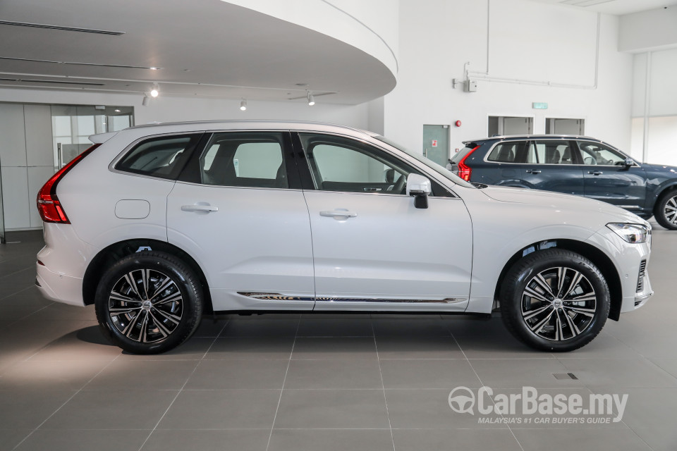 Volvo XC60 Mk2 Facelift (2021) Exterior