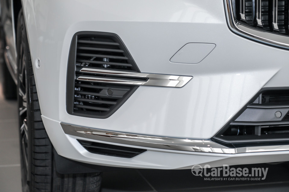 Volvo XC60 Mk2 Facelift (2021) Exterior