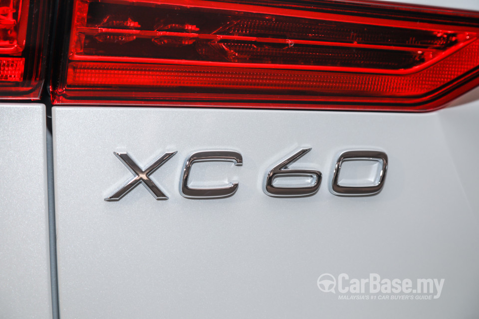 Volvo XC60 Mk2 Facelift (2021) Exterior