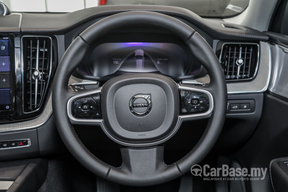Volvo XC60 Mk2 Facelift (2021) Interior