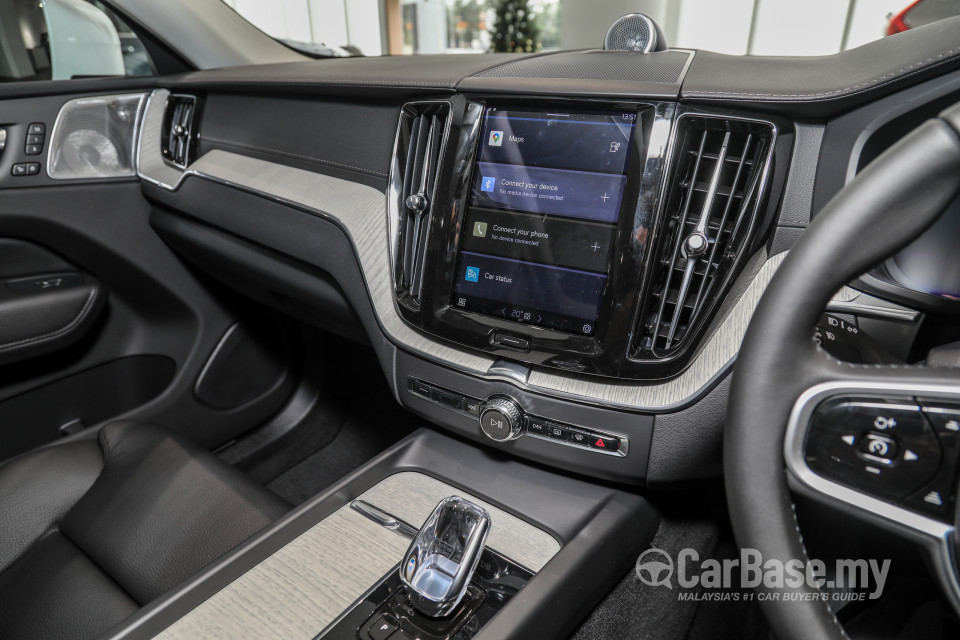 Volvo XC60 Mk2 Facelift (2021) Interior