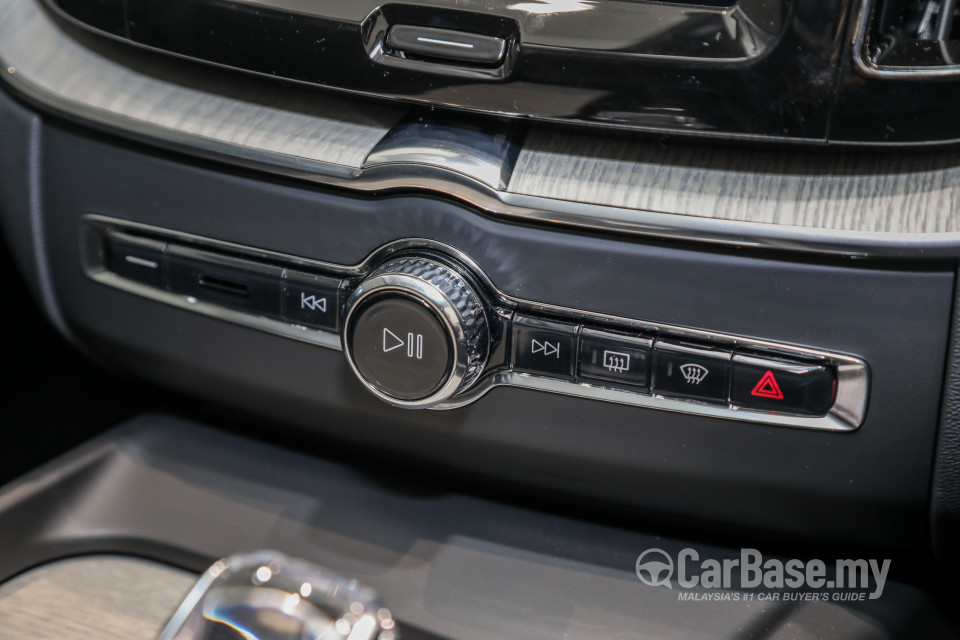 Volvo XC60 Mk2 Facelift (2021) Interior