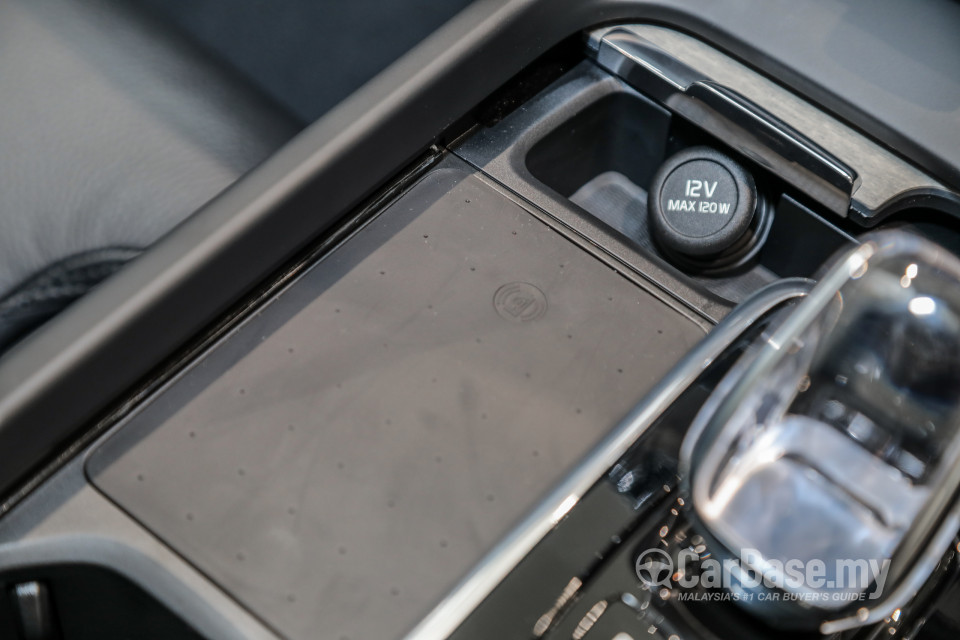 Volvo XC60 Mk2 Facelift (2021) Interior