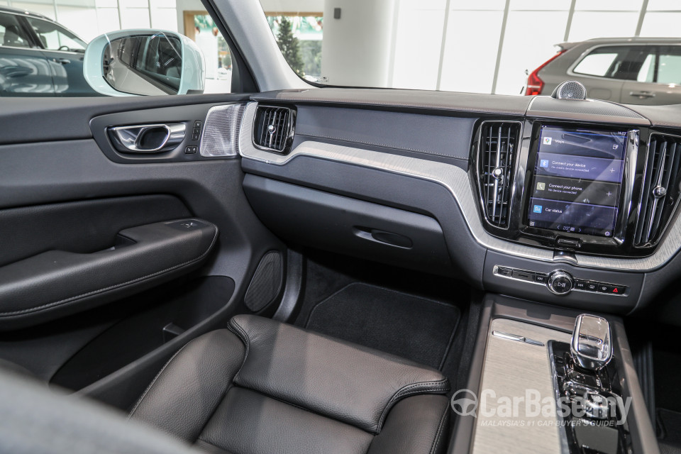 Volvo XC60 Mk2 Facelift (2021) Interior