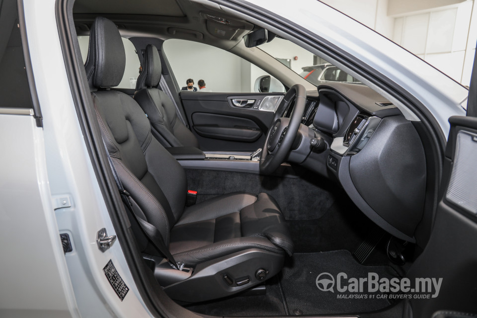 Volvo XC60 Mk2 Facelift (2021) Interior