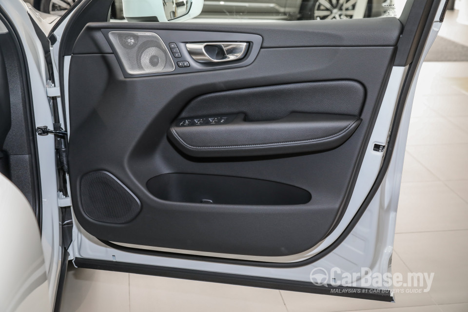 Volvo XC60 Mk2 Facelift (2021) Interior