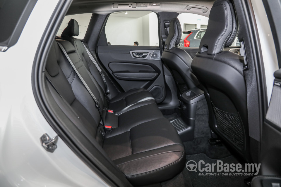 Volvo XC60 Mk2 Facelift (2021) Interior