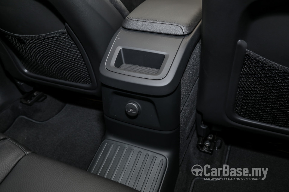 Volvo XC60 Mk2 Facelift (2021) Interior