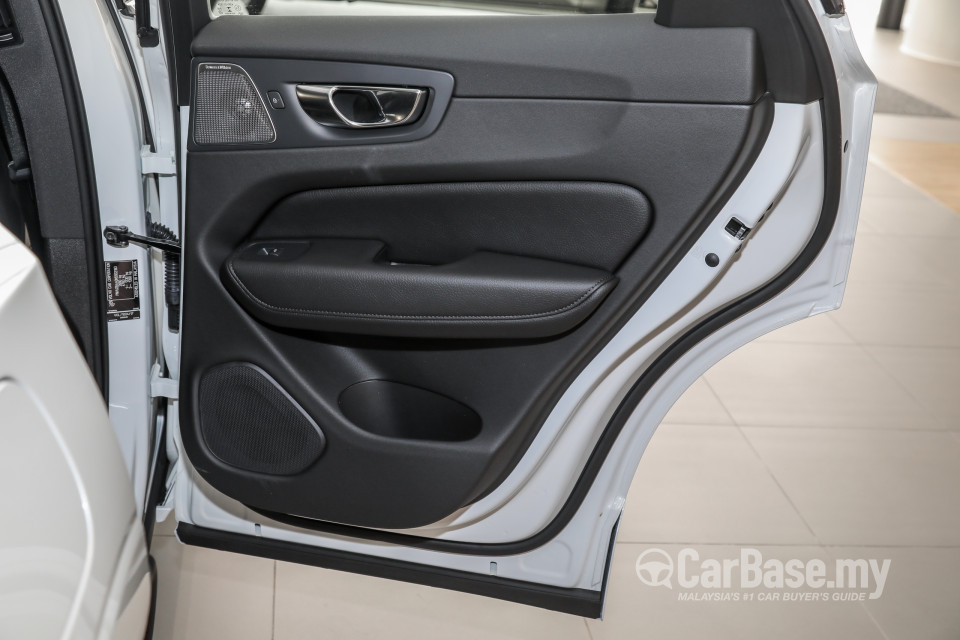 Volvo XC60 Mk2 Facelift (2021) Interior