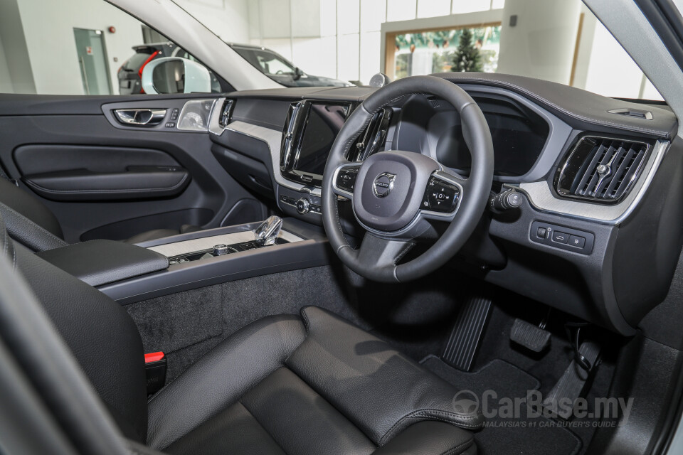 Volvo XC60 Mk2 Facelift (2021) Interior